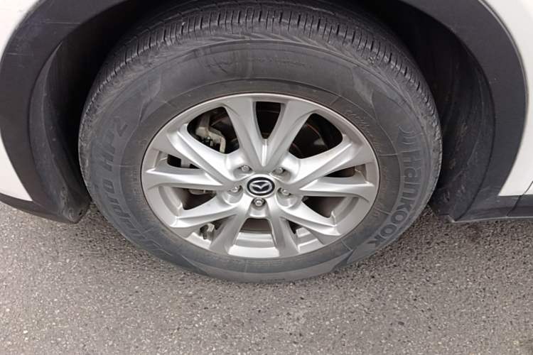 Used Mazda CX-4 2018 2.0L Automatic Two-Wheel Drive Blue Sky Dynamic Version China VI Standard Left Front Wheel Hub