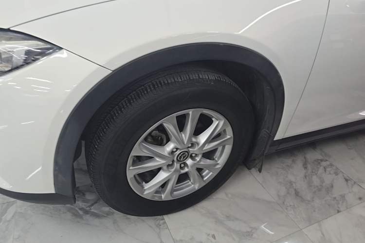 Used Mazda CX-4 2018 2.0L Automatic Two-Wheel Drive Blue Sky Dynamic Version China VI Standard Left Front Wheel Hub