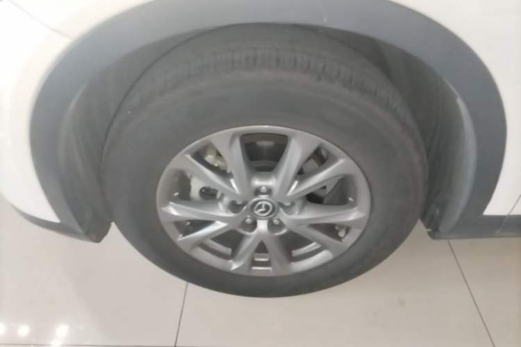 Used Mazda CX-4 2018 2.0L Automatic Two-Wheel Drive Blue Sky Leading Edition China V Standard Left Front Wheel Hub