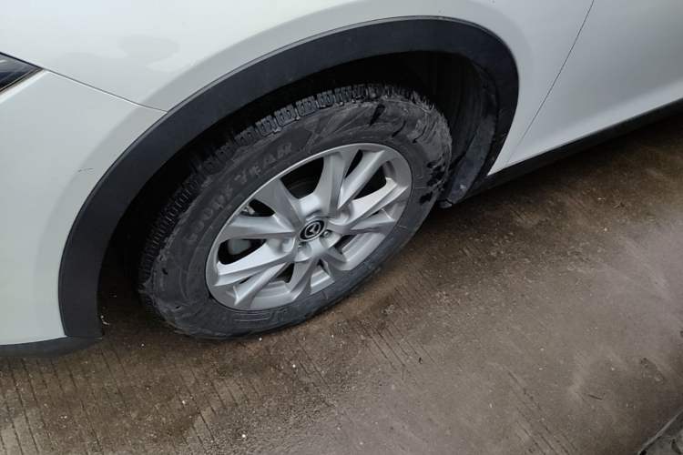 Used Mazda CX-4 2018 2.0L Automatic Two-Wheel Drive Blue Sky Dynamic Version China V Standard Left Front Wheel Hub