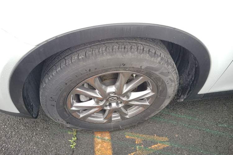Used Mazda CX-4 2018 2.0L Automatic Two-Wheel Drive Blue Sky Premium Upgrade Version China VI Standard Left Front Wheel Hub