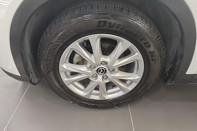 Used Mazda CX-4 2018 2.0L Automatic Two-Wheel Drive Blue Sky Exploration Version China V Standard Left Front Wheel Hub