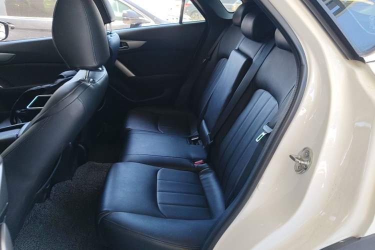 Used Mazda CX-4 2018 2.0L Automatic Two-Wheel Drive Blue Sky Dynamic Version China V Standard Left Rear Seat