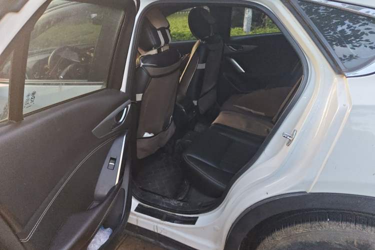 Used Mazda CX-4 2018 2.0L Automatic Two-Wheel Drive Blue Sky Luxury Edition Left Rear Seat