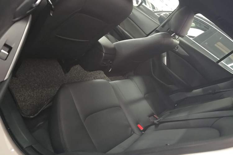 Used Mazda CX-4 2018 2.0L Automatic Two-Wheel Drive Blue Sky Dynamic Version China VI Standard Left Rear Seat