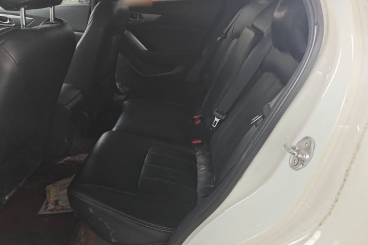 Used Mazda CX-4 2018 2.0L Automatic Two-Wheel Drive Blue Sky Dynamic Version China VI Standard Left Rear Seat