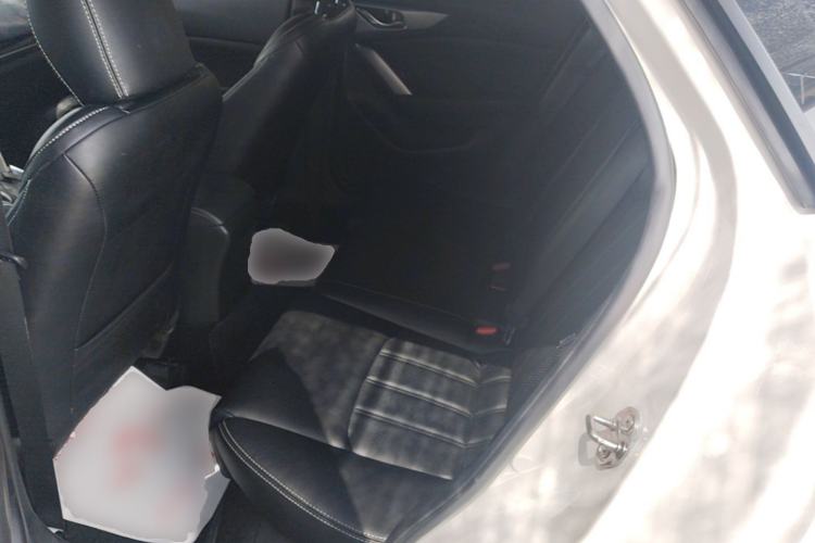 Used Mazda CX-4 2018 2.0L Automatic Two-Wheel Drive Blue Sky Dynamic Version China V Standard Left Rear Seat
