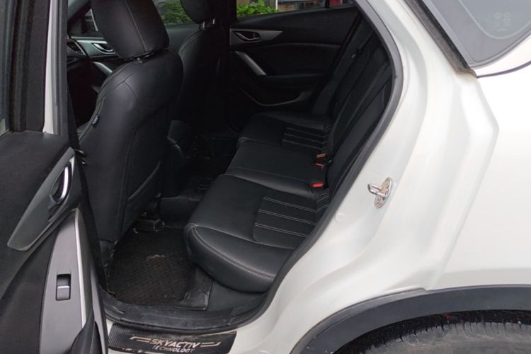 Used Mazda CX-4 2018 2.0L Automatic Two-Wheel Drive Blue Sky Dynamic Version China V Standard Left Rear Seat