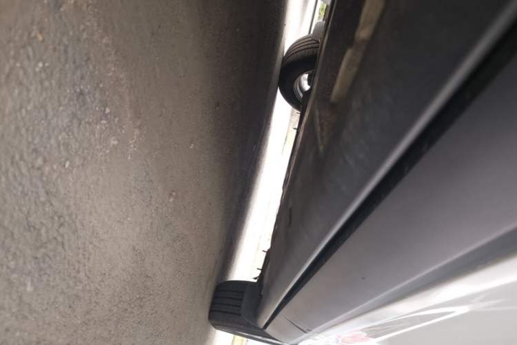 Used Mazda CX-4 2018 2.0L Automatic Two-Wheel Drive Blue Sky Dynamic Version China VI Standard Left Side Sill