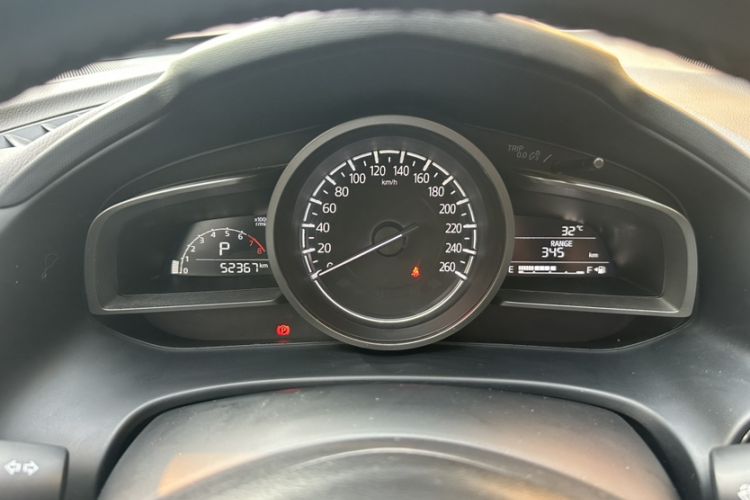 Used Mazda CX-4 2018 2.0L Automatic 2WD Blue Sky Exploration Edition China VI Standard Odometer Close Up