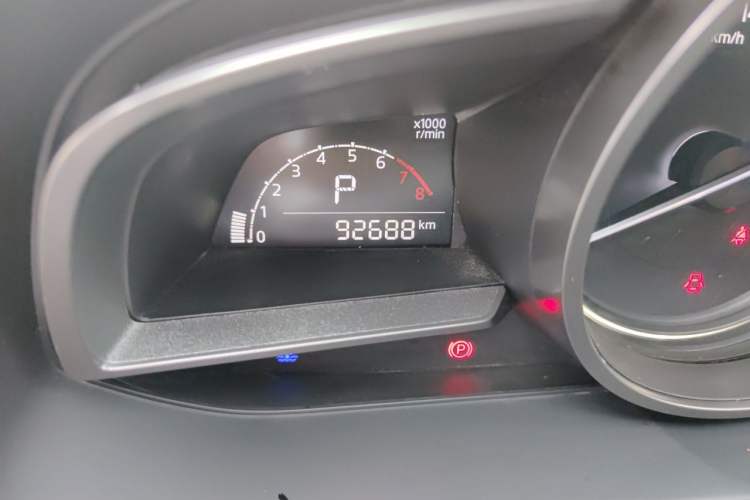 Used Mazda CX-4 2018 2.0L Automatic Two-Wheel Drive Blue Sky Dynamic Version China V Standard Odometer Close Up