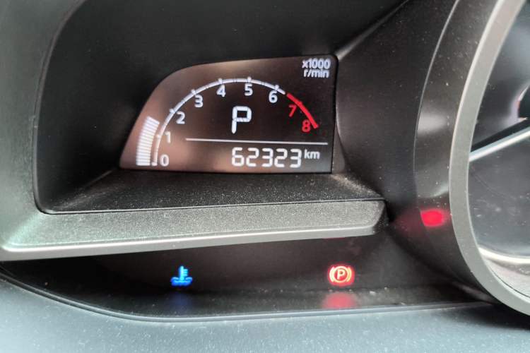 Used Mazda CX-4 2018 2.0L Automatic Two-Wheel Drive Blue Sky Dynamic Version China V Standard Odometer Close Up