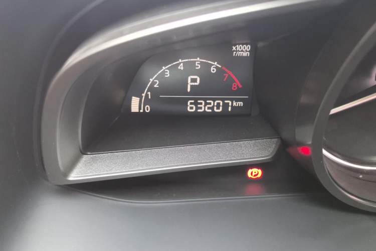 Used Mazda CX-4 2018 2.0L Automatic Two-Wheel Drive Blue Sky Luxury Edition Odometer Close Up