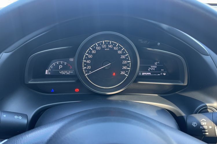 Used Mazda CX-4 2018 2.0L Automatic Two-Wheel Drive Blue Sky Dynamic Version China V Standard Odometer Close Up