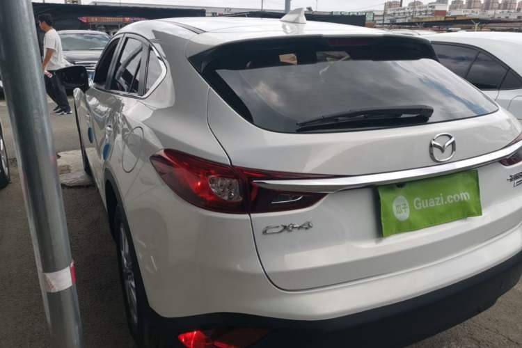 Used Mazda CX-4 2018 2.0L Automatic Two-Wheel Drive Blue Sky Dynamic Version China VI Standard Rear Left 45 Deg