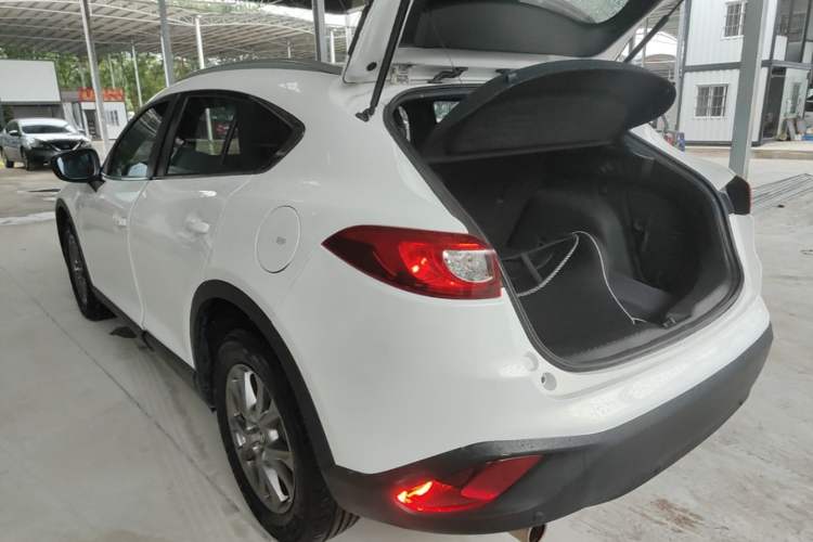 Used Mazda CX-4 2018 2.0L Automatic Two-Wheel Drive Blue Sky Premium Upgrade Version China VI Standard Rear Left 45 Deg