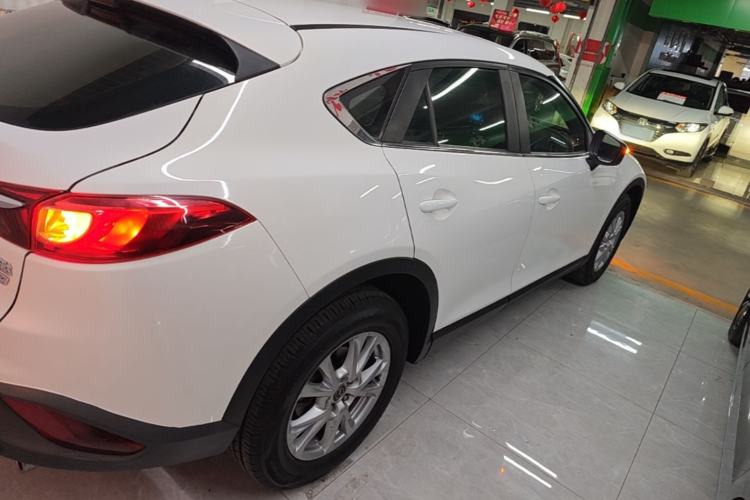 Used Mazda CX-4 2018 2.0L Automatic Two-Wheel Drive Blue Sky Dynamic Version China V Standard Rear Right 45 Deg