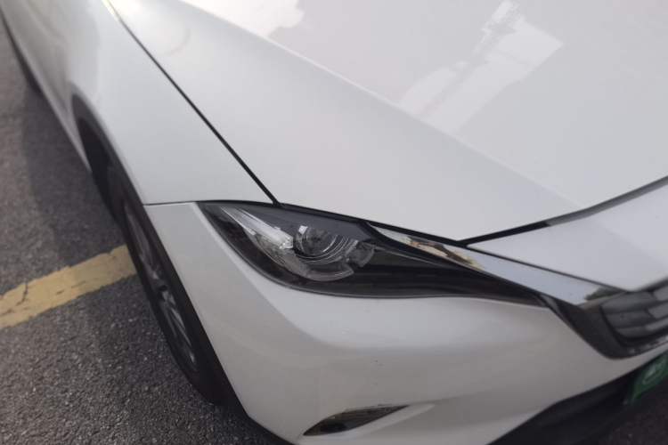 Used Mazda CX-4 2018 2.0L Automatic Two-Wheel Drive Blue Sky Premium Upgrade Version China VI Standard Right Front Headlight