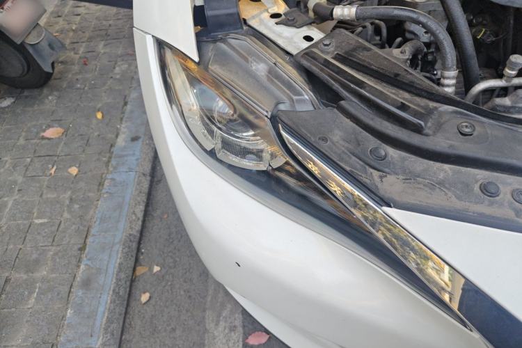 Used Mazda CX-4 2018 2.0L Automatic Two-Wheel Drive Blue Sky Dynamic Version China V Standard Right Front Headlight