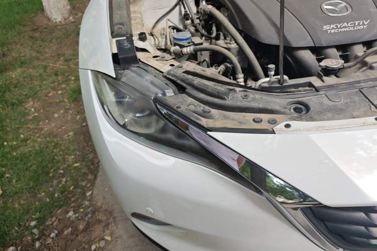 Used Mazda CX-4 2018 2.0L Automatic 2WD Blue Sky Exploration Edition China VI Standard Right Front Headlight