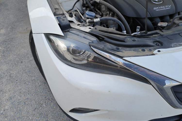 Used Mazda CX-4 2018 2.0L Manual Two-Wheel Drive Blue Sky Dynamic Edition China V Standard Right Front Headlight