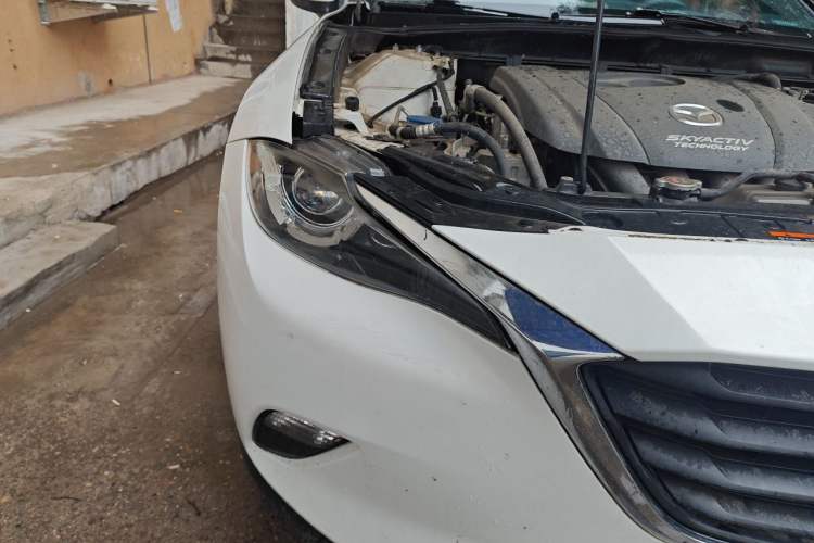 Used Mazda CX-4 2018 2.0L Automatic Two-Wheel Drive Blue Sky Dynamic Version China V Standard Right Front Headlight