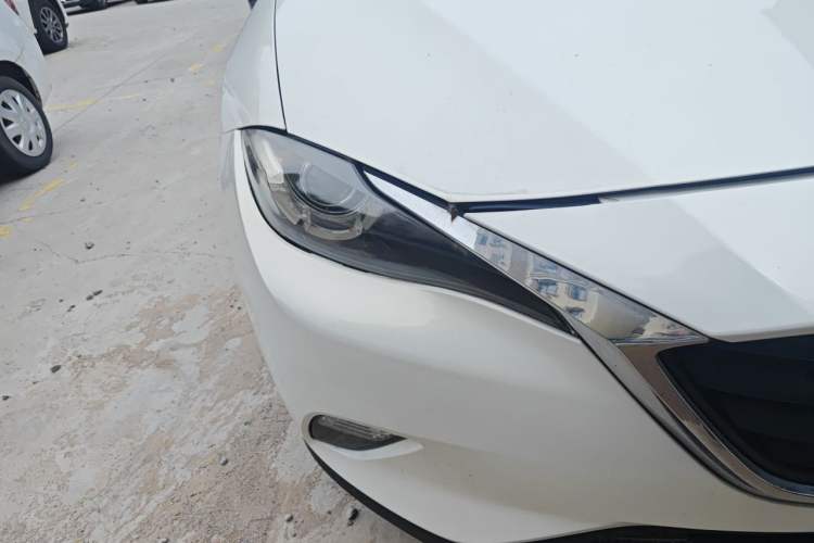 Used Mazda CX-4 2018 2.0L Automatic Two-Wheel Drive Blue Sky Dynamic Version China V Standard Right Front Headlight