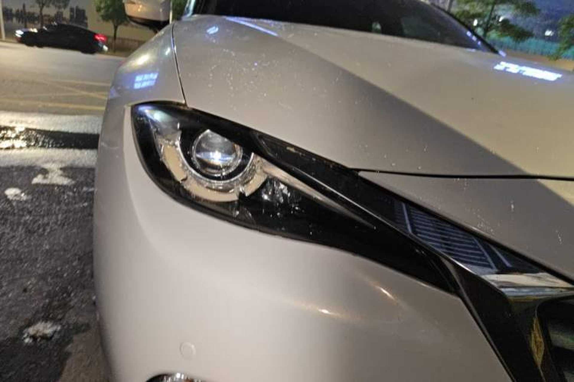 Used Mazda CX-4 2018 2.0L Automatic Two-Wheel Drive Blue Sky Premium Upgrade Version China V Standard Right Front Headlight