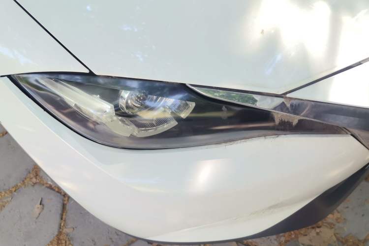 Used Mazda CX-4 2018 2.0L Automatic Two-Wheel Drive Blue Sky Dynamic Version China VI Standard Right Front Headlight