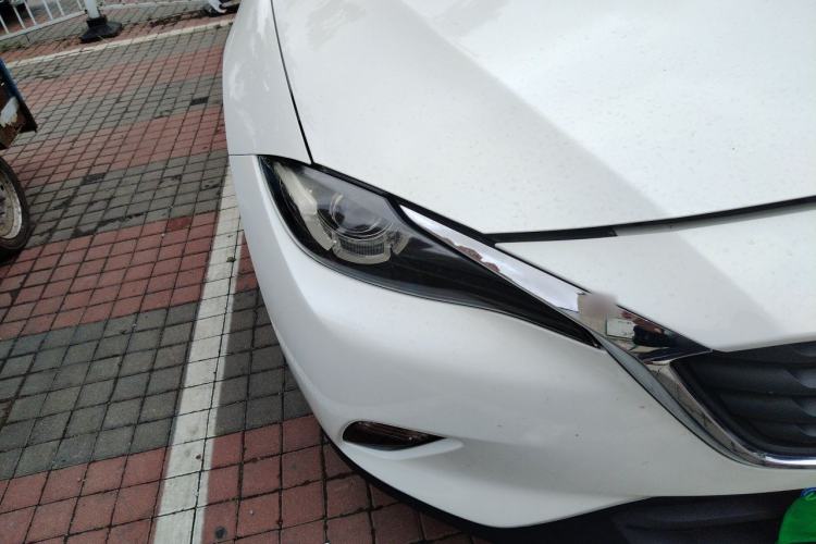 Used Mazda CX-4 2018 2.0L Automatic Two-Wheel Drive Blue Sky Dynamic Version China VI Standard Right Front Headlight
