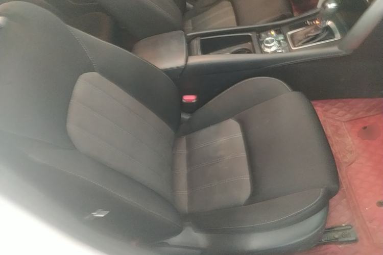 Used Mazda CX-4 2018 2.0L Automatic Two-Wheel Drive Blue Sky Dynamic Version China VI Standard Right Front Seat