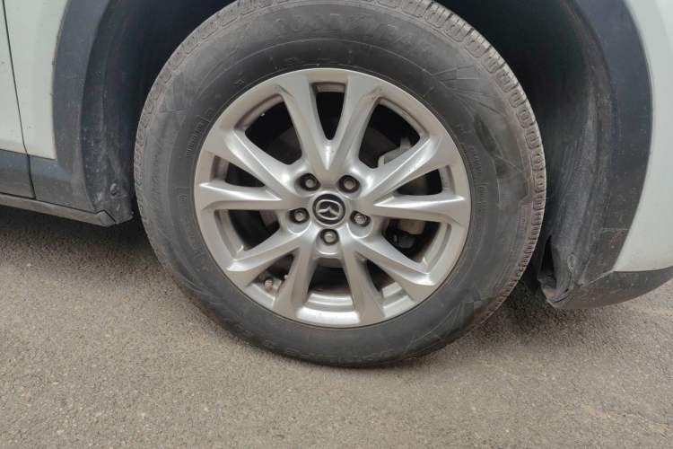 Used Mazda CX-4 2018 2.0L Automatic Two-Wheel Drive Blue Sky Dynamic Version China VI Standard Right Front Wheel Hub