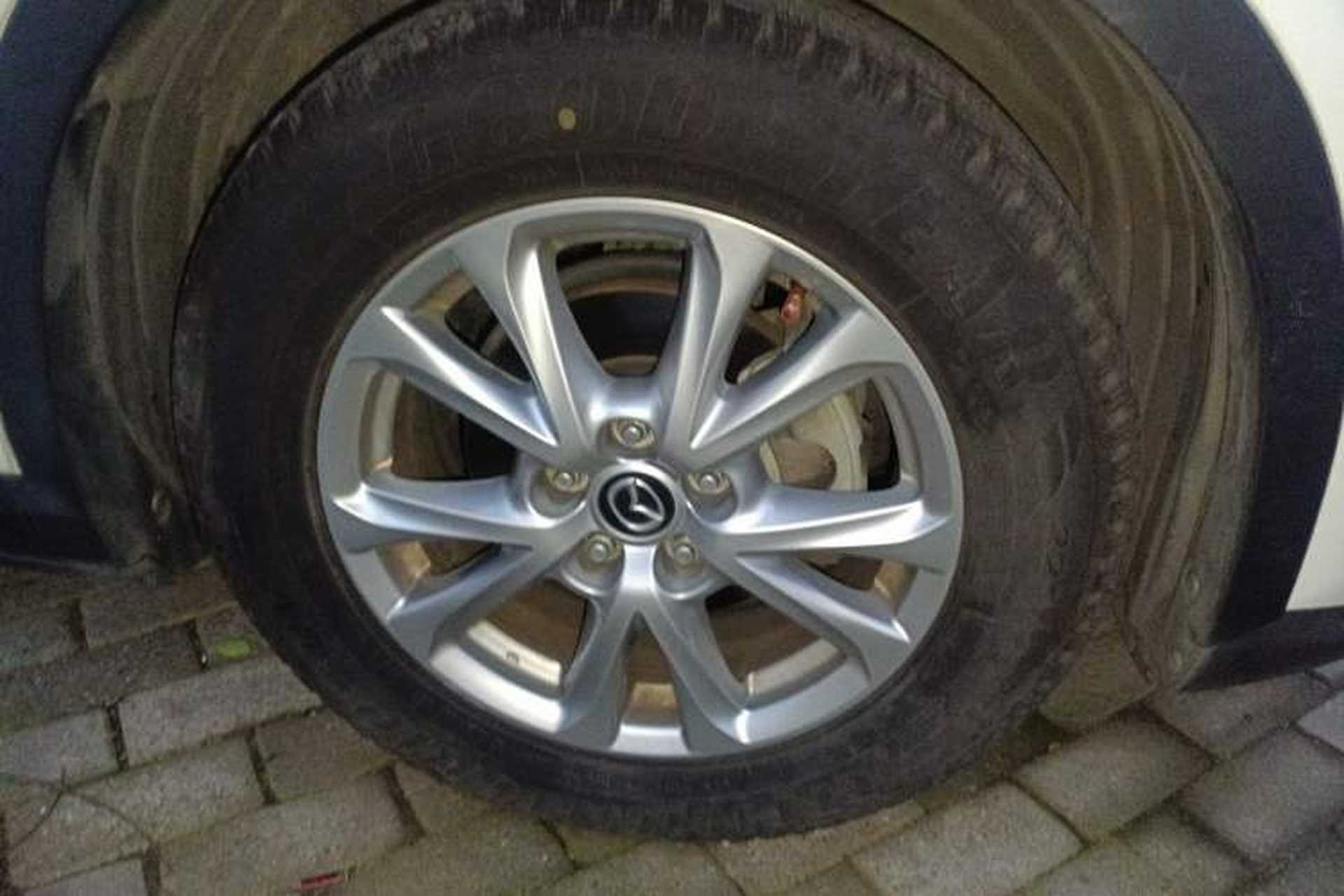 Used Mazda CX-4 2018 2.0L Manual Two-Wheel Drive Blue Sky Dynamic Edition China V Standard Right Front Wheel Hub