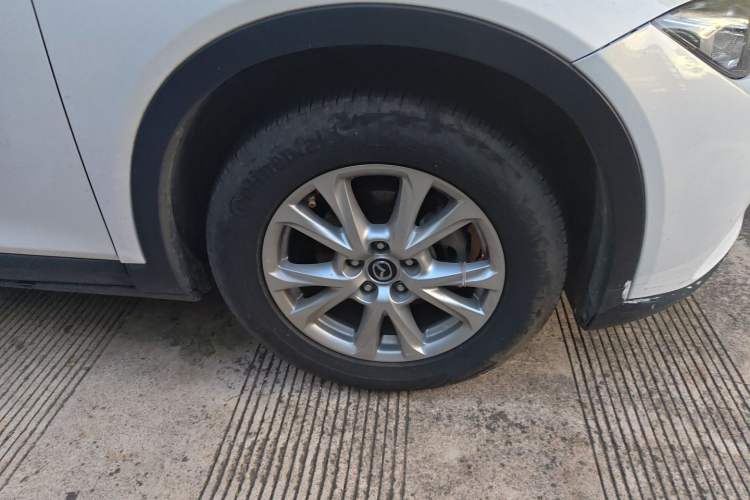 Used Mazda CX-4 2018 2.0L Automatic Two-Wheel Drive Blue Sky Luxury Edition Right Front Wheel Hub