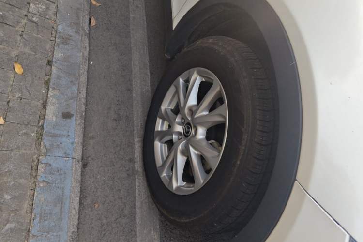 Used Mazda CX-4 2018 2.0L Automatic Two-Wheel Drive Blue Sky Dynamic Version China V Standard Right Front Wheel Hub