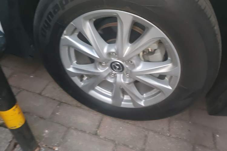 Used Mazda CX-4 2018 2.0L Automatic 2WD Blue Sky Exploration Edition China VI Standard Right Front Wheel Hub