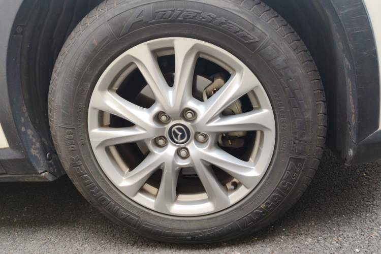Used Mazda CX-4 2018 2.0L Automatic Two-Wheel Drive Blue Sky Dynamic Version China V Standard Right Front Wheel Hub
