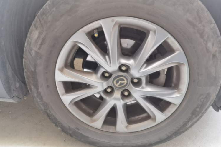 Used Mazda CX-4 2018 2.0L Automatic Two-Wheel Drive Blue Sky Premium Upgrade Version China V Standard Right Front Wheel Hub