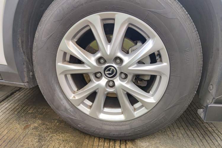 Used Mazda CX-4 2018 2.0L Automatic Two-Wheel Drive Blue Sky Dynamic Version China V Standard Right Front Wheel Hub