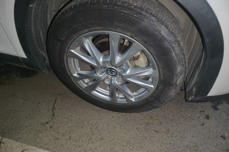 Used Mazda CX-4 2018 2.0L Automatic 2WD Blue Sky Exploration Edition China VI Standard Right Front Wheel Hub
