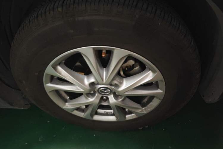 Used Mazda CX-4 2018 2.0L Automatic Two-Wheel Drive Blue Sky Dynamic Version China VI Standard Right Front Wheel Hub