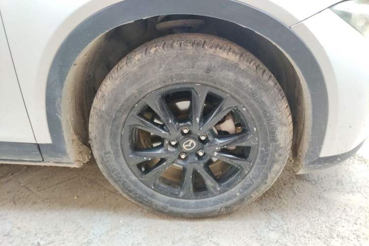 Used Mazda CX-4 2018 2.0L Automatic Two-Wheel Drive Blue Sky Luxury Edition Right Front Wheel Hub
