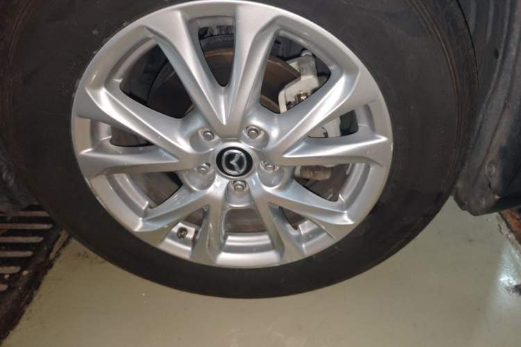 Used Mazda CX-4 2018 2.0L Automatic Two-Wheel Drive Blue Sky Dynamic Version China V Standard Right Front Wheel Hub