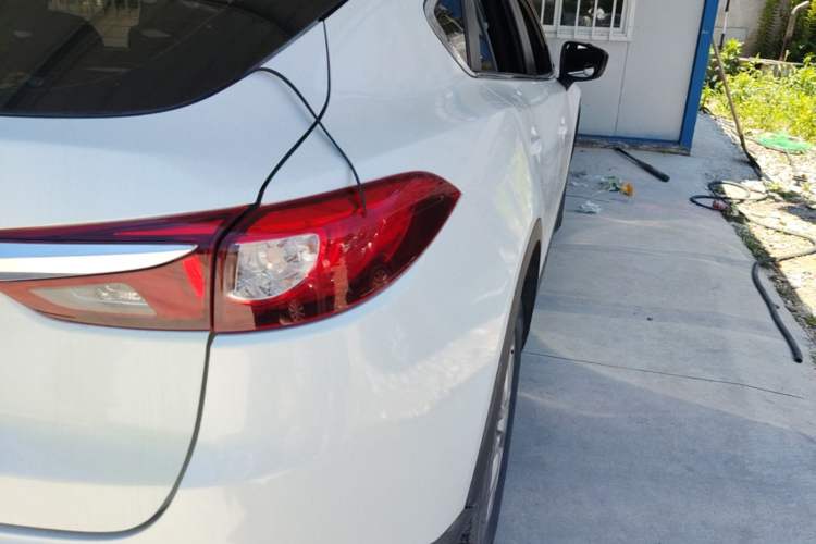 Used Mazda CX-4 2018 2.0L Automatic Two-Wheel Drive Blue Sky Dynamic Version China V Standard Right Rear Taillight