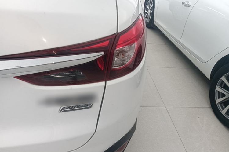 Used Mazda CX-4 2018 2.0L Automatic Two-Wheel Drive Blue Sky Dynamic Version China VI Standard Right Rear Taillight