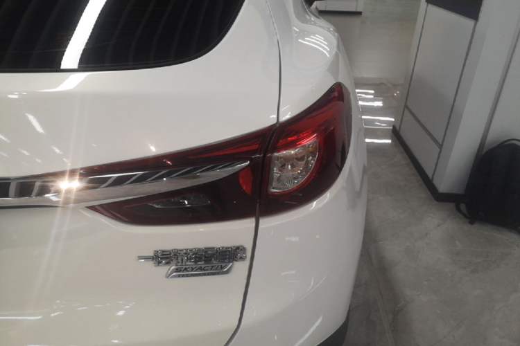 Used Mazda CX-4 2018 2.0L Automatic Two-Wheel Drive Blue Sky Luxury Edition Right Rear Taillight