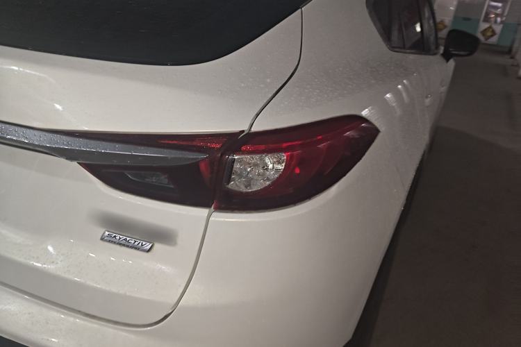 Used Mazda CX-4 2018 2.0L Automatic Two-Wheel Drive Blue Sky Exploration Version China V Standard Right Rear Taillight