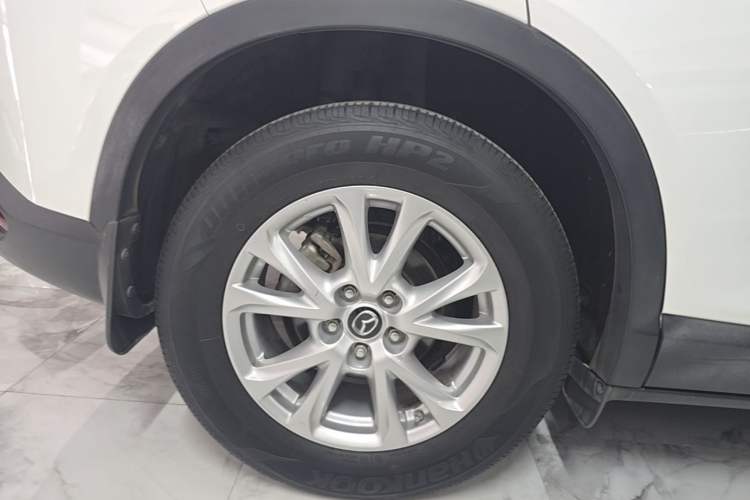 Used Mazda CX-4 2018 2.0L Automatic Two-Wheel Drive Blue Sky Dynamic Version China VI Standard Right Rear Wheel Hub