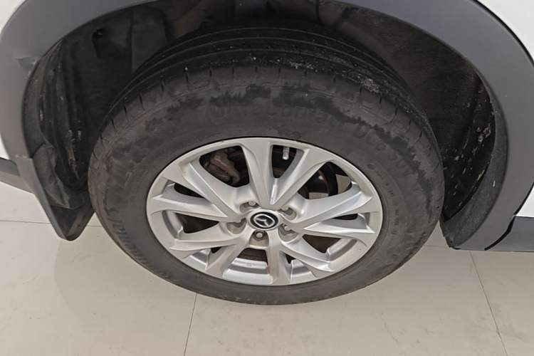 Used Mazda CX-4 2018 2.0L Automatic Two-Wheel Drive Blue Sky Exploration Version China V Standard Right Rear Wheel Hub