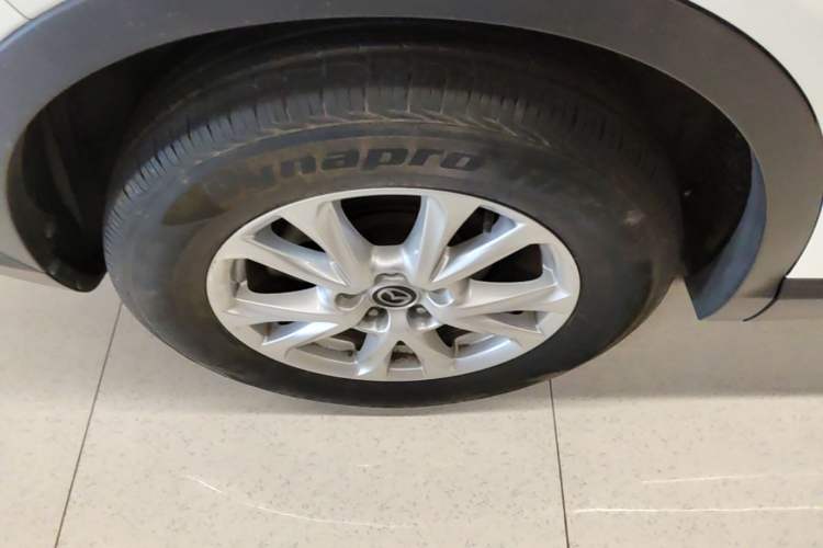 Used Mazda CX-4 2018 2.0L Automatic Two-Wheel Drive Blue Sky Dynamic Version China V Standard Right Rear Wheel Hub